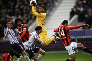 مباراة نيس ضد تولوز اليوم في الدوري الفرنسي | موعد اللقاء والقنوات الناقلة
